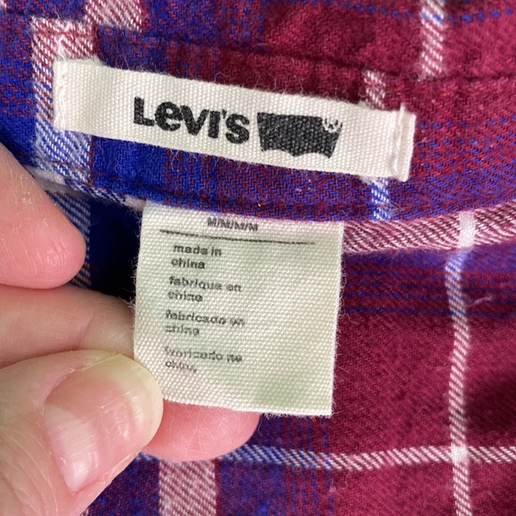 Levi’s Classic Red & Blue Plaid Flannel Button Down Shirt - Picture 12 of 14